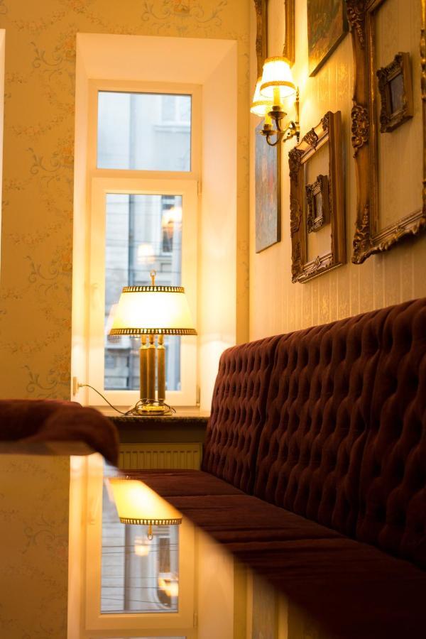 Vintage Art Hotel Odesa Exterior photo
